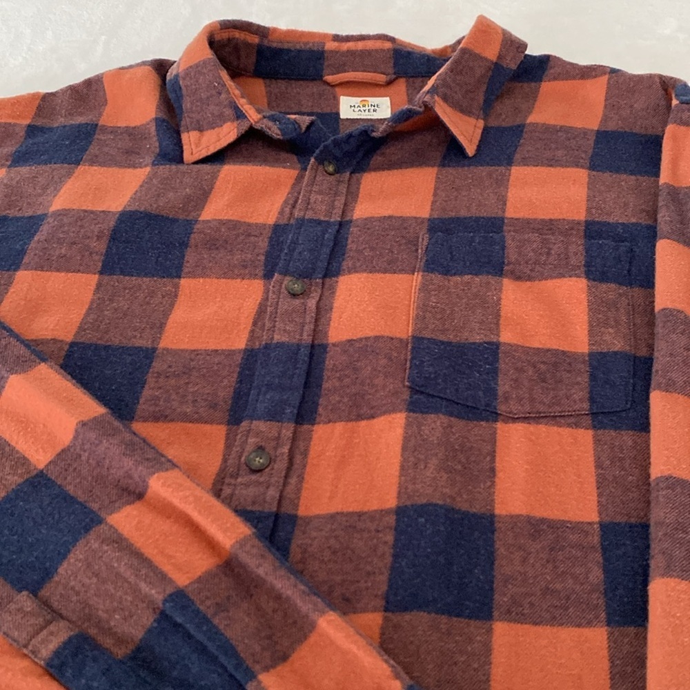 MARINE LAYER Classic Fit Balboa Button Down in Navy/Chutney Orange - Picture 5 of 15